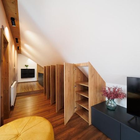 Cozy Mountain Attic Apartment In High Tatras Vel'ka Lomnica Esterno foto